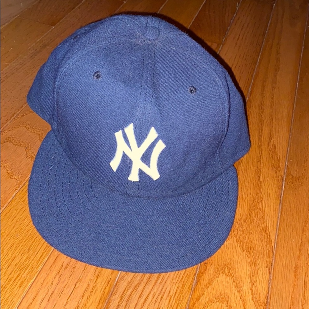 New York Yankees hat